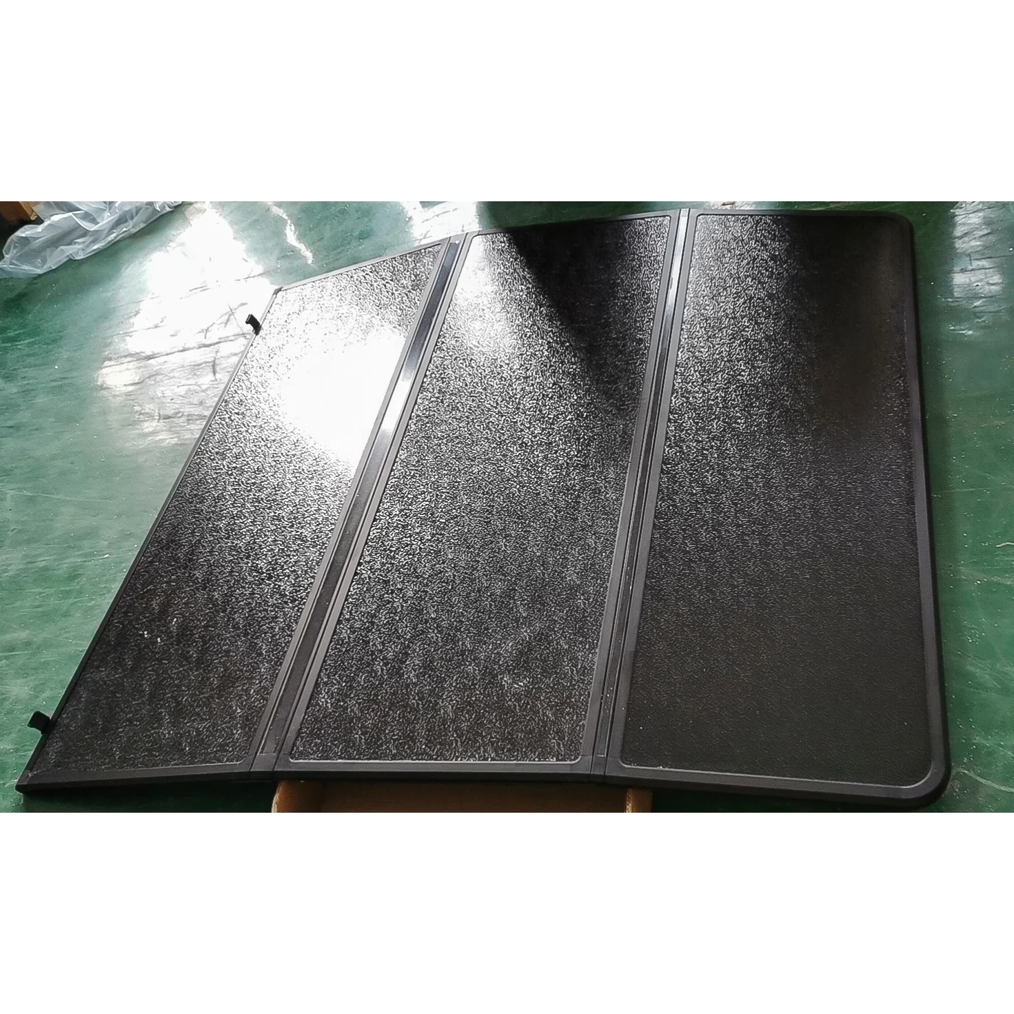 

Unity4MXA Factory Soft Tri-fold Cover for Triton Car Parts Truck Tonneau Cover Car Tri-fold Cover