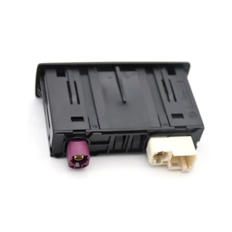 

AT92-A2478204002 Type-C USB Multimedia Slot Connection USB Hub For Mercedes Benz W177 W213 W247 CLA X118 2021-2024