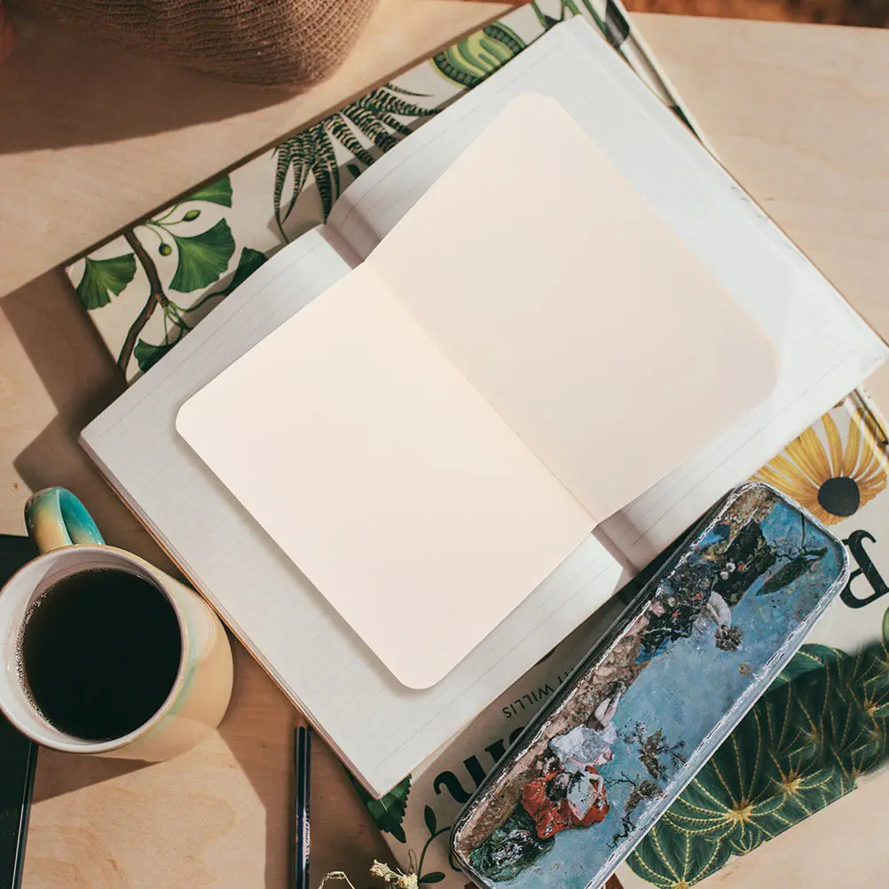 

Бумага для заправки блокнотов формата А5: сменные листы премиум-класса, чистые, с раскрытием на 180 градусов для письма и ведения дневников