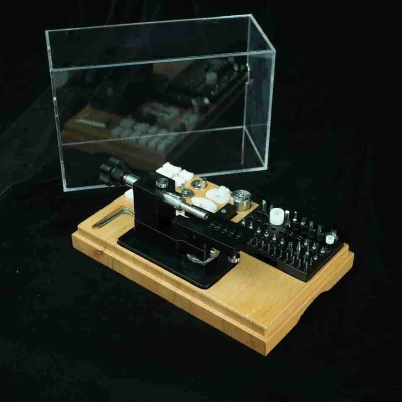 Cover opener, bottom prying machine, back cover seamless cover opener