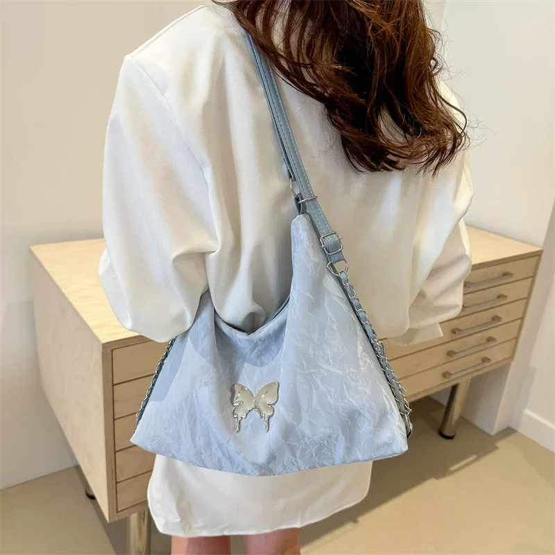 2024 New Butterfly Elements Fashion Trend Tote Bag Large Capacity Commuter Shoulder Bag Versatile Chain Shoulder Bag