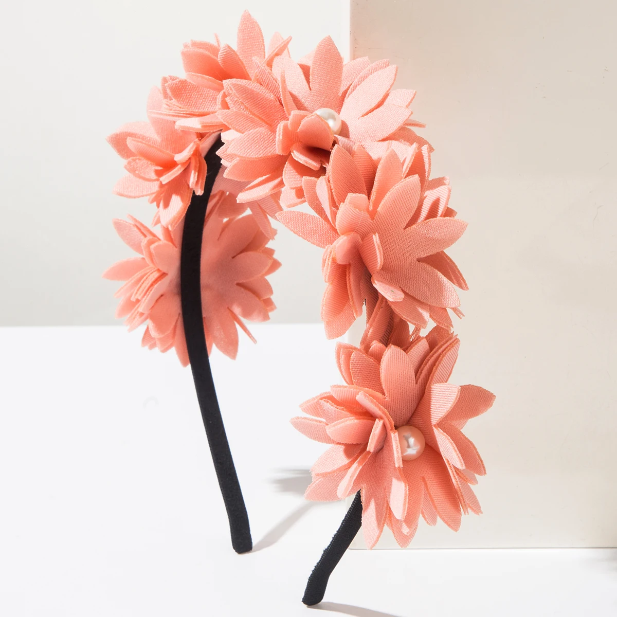 Korean Version Of  Fashionable Style High-End Flower Headband Handmade Three-Dimensional Flower Dopamine Pearl Hair Accessory