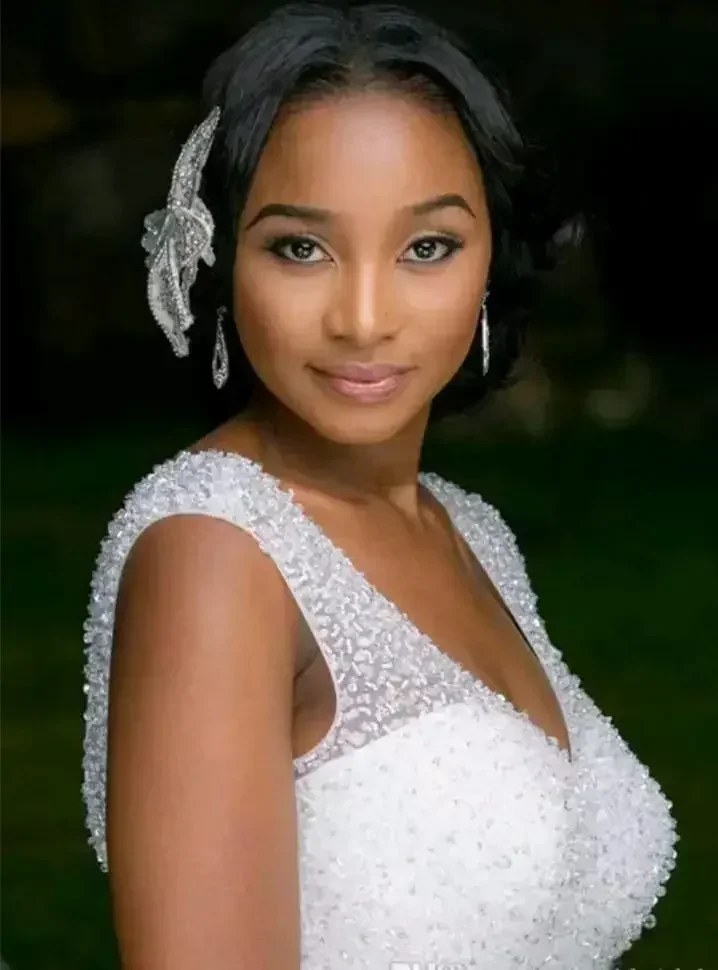 Customized Plus Size Arabic Aso Ebi Luxurious Mermaid Sparkly Wedding Deep V-neck Tiers Tulle Bridal Gowns Dresses 2022