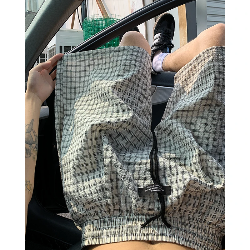 2026 Summer Men's Bubble Weave Check Shorts - Breathable, Casual, Loose-Fitting, Versatile Pair for Couples