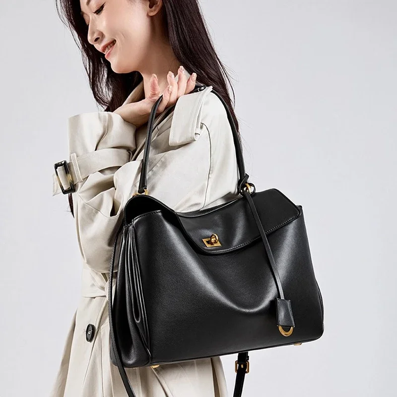 women's Genuine leather Underarm Bag Female luxury designer cowhide shoulder bag Ladies Large Capacity crossbody messenger bag