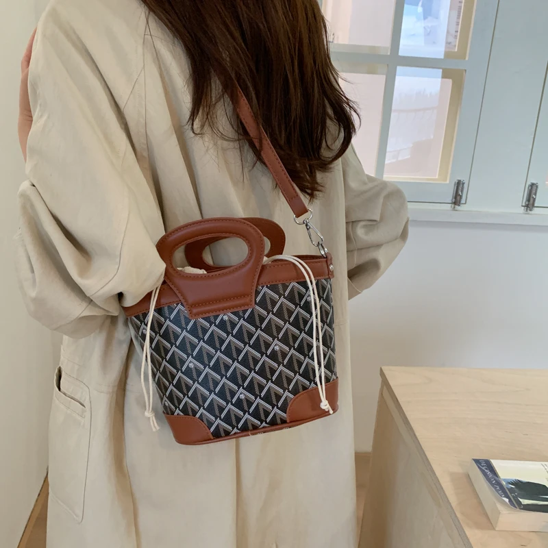 

Смелая сумка через плечо, идеально подходящая для работы, путешествий, прочная искусственная кожа, легкий стильный дизайн