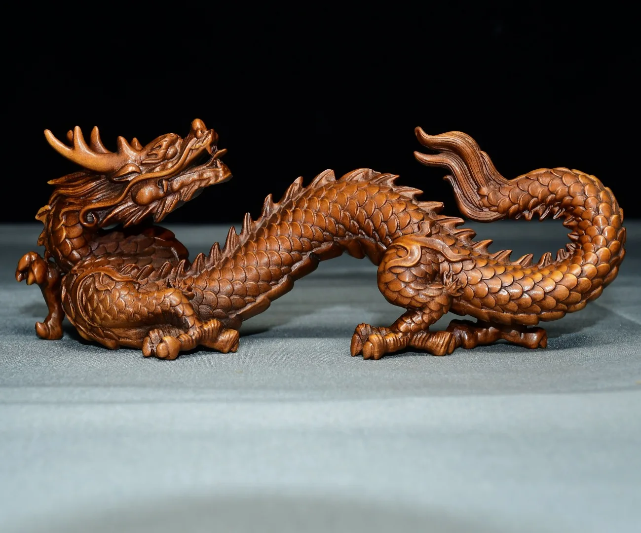 Folk Collection Old Boxwood Wulong Pen Holder Dragon statue Chinese Loong mythical beast pen holder Wenfang Ornaments Town house