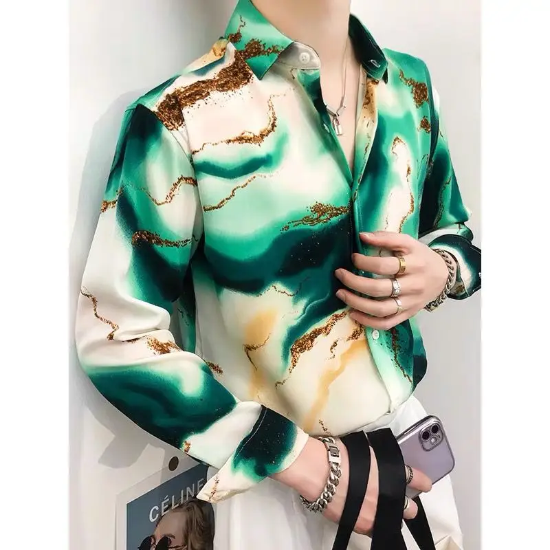 Fashion Lapel Button Korean Printed Gradient Shirts Men\'s Clothing 2024 Spring Summer New Loose Casual Tops All-matc Shirts