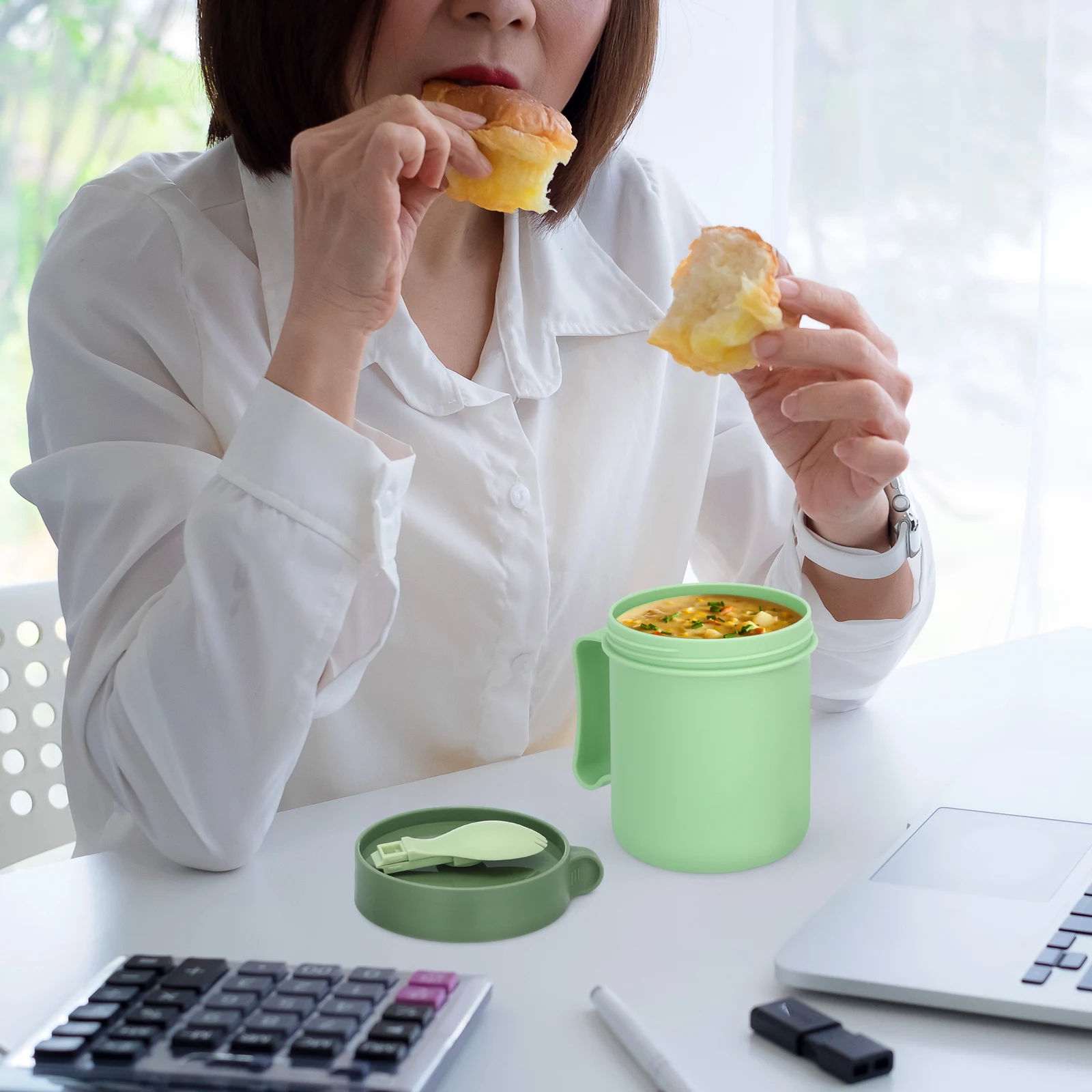 

Breakfast 500Ml Portable Soup Cup Microwave Safe Cereal Container With Lid Spill-Proof Handle For Home Office Travel Lightweight