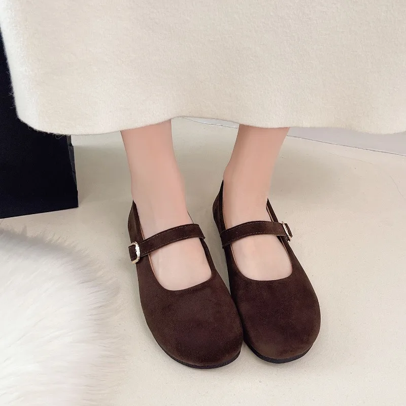 حذاء فردي مسطح من جلد الغزال غير رسمي على طراز جديد للنساء، نعل ناعم كلاسيكي جديد مريح وخفيف الوزن للنساء 2025 #2