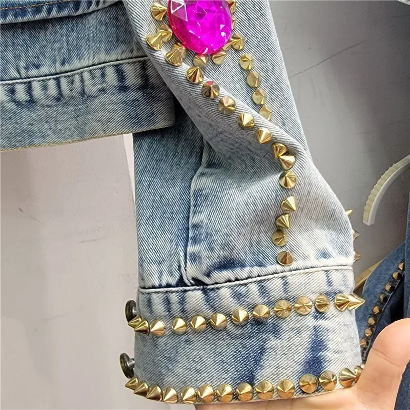 

Streetwear Diamonds Rivet Big Pocket Long Sleeve Denim Jacket Women Casual Cowboy Outerwear Loose Short Jeans Jacket Coat Female