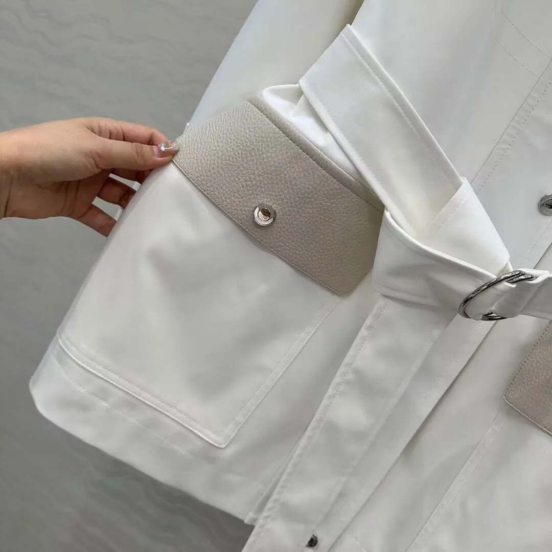 2025 Nieuwe Herfst Luxe Schapenvacht Leer Patchwork Witte Trenchcoat Vrouwen Revers Rits Lange Mouw Slanke Riem Vintage Overjas
