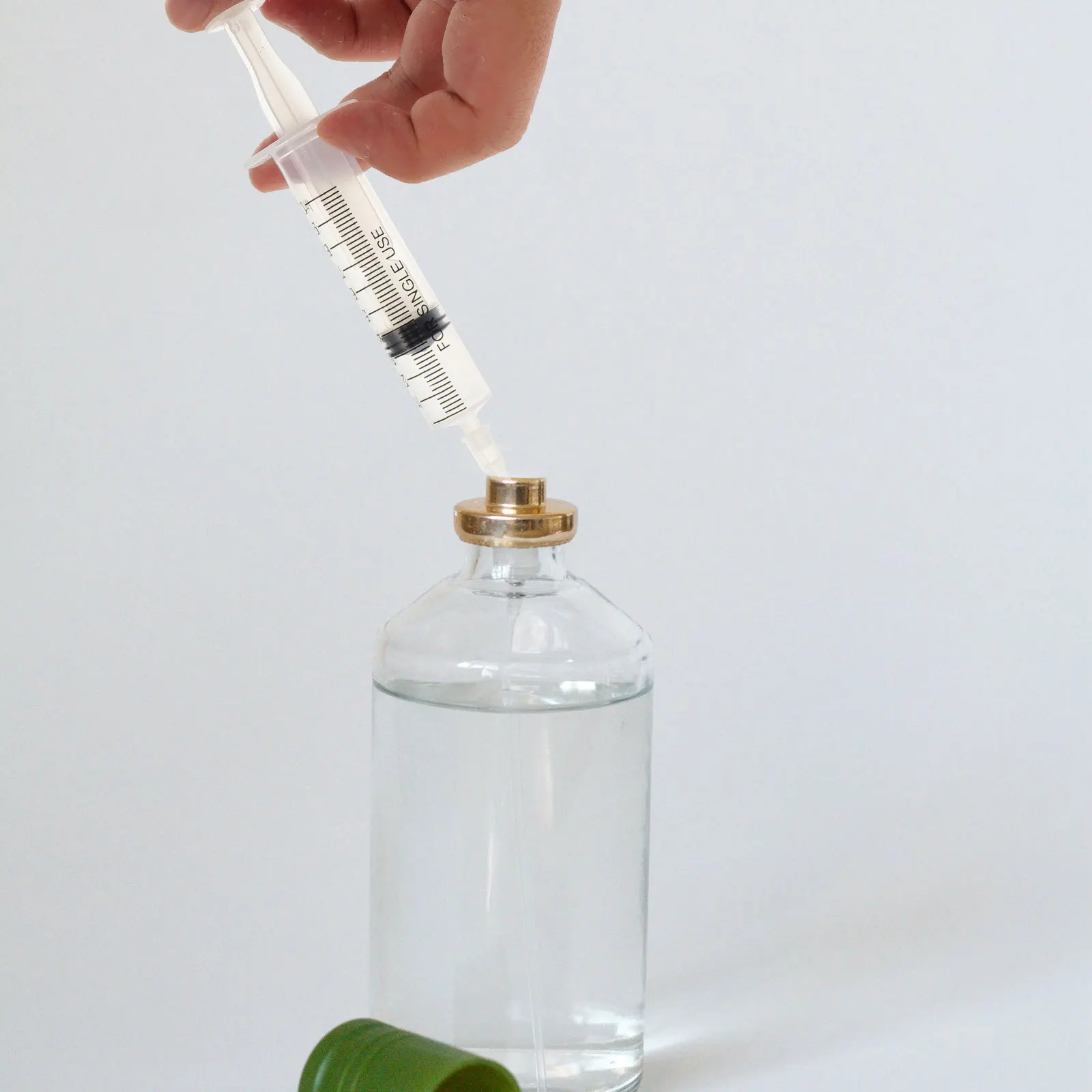 

12Pcs Perfume Dispenser Plastic Scale Syringe Leakproof Measuring Syringe Travel Liquid Transfer Accurate Perfume Applicator