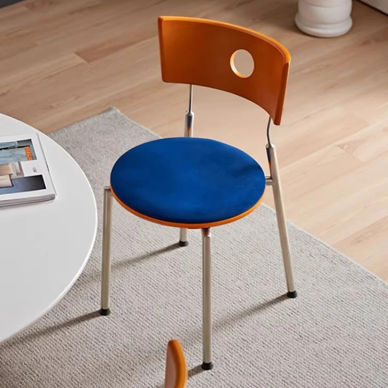 

Makeup Designer Dining Chairs Modern Creative Creative Waiting Dining Chairs Living Room Minimalist Muebles Postmodern Furniture