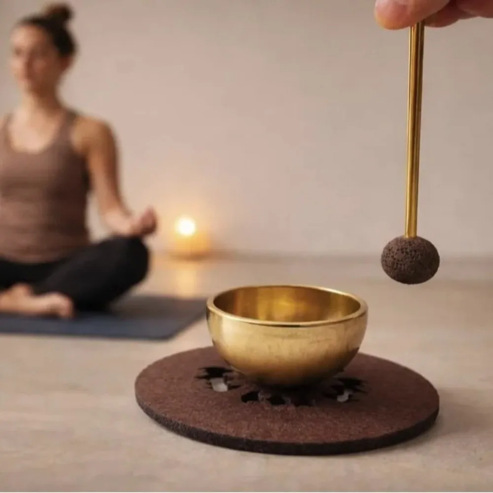 Relaxation Tool Portable Mini Singing Bowl Metal Sound Handmade Sound Bowl Copper with Striker Meditation Bowl Home Decoration