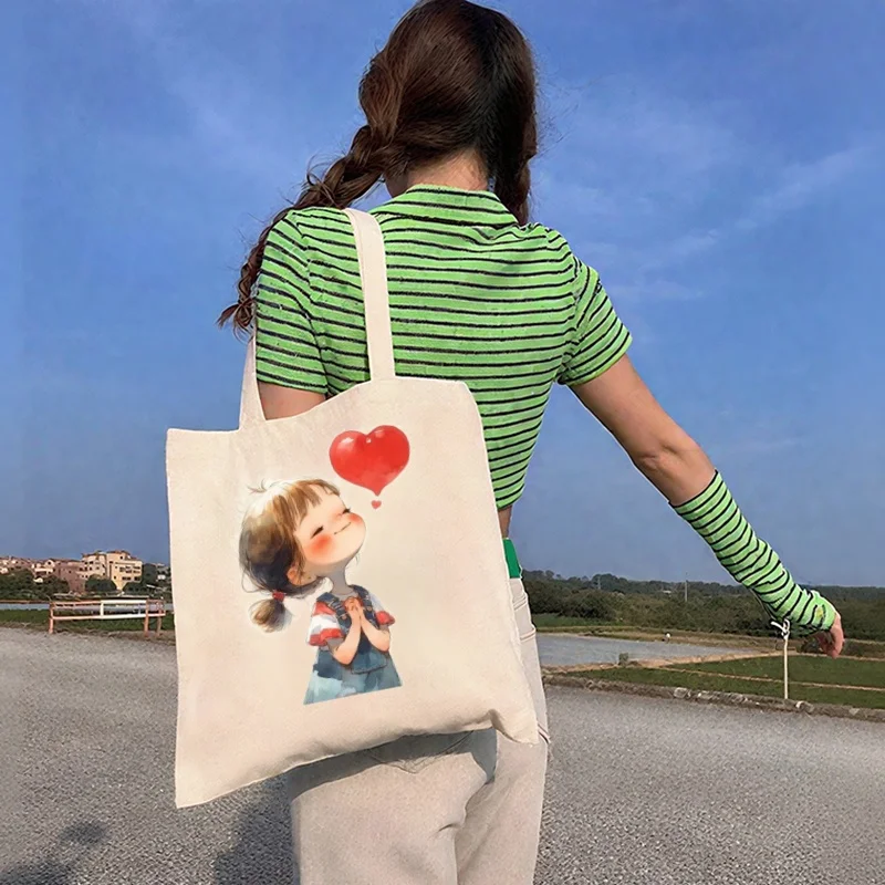 

1 шт. персонализированная холщовая сумка-тоут с цветочным принтом и инициалами, многоразовая повседневная сумка через плечо для покупок, органайзер