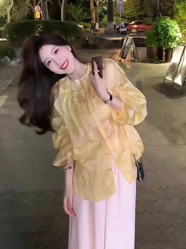 레트로 엘리 고급 자수 자외선 차단 여성 여름 독특하고 아름다운 슬림핏 아우터웨어 탑