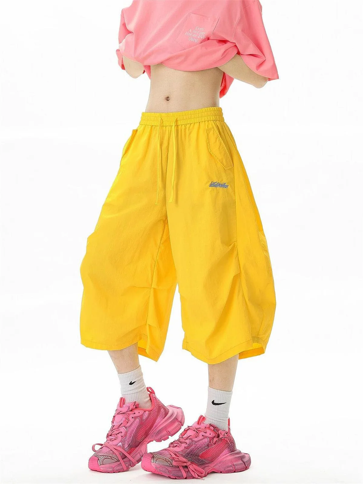 Harajuku Y2K Cargo Shorts Women Streetwear Loose High Waist Calf Length Pants Vintage American Summer Hip Hop Paratrooper Shorts