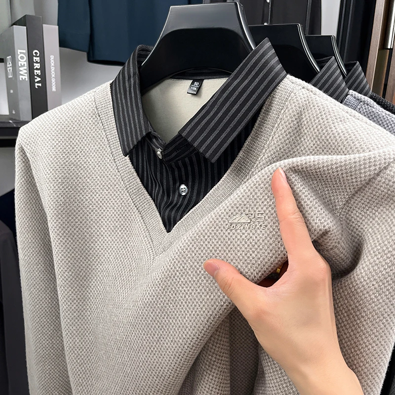 

Поддельные два свитера для мужчин с толстым бархатом, новинка 2025, стильный воротник рубашки, теплый шерстяной свитер для мужчин