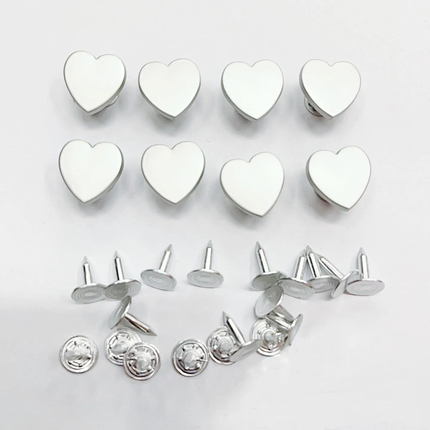 20pcs 15mm Silver Heart Shape Spike Studs Nail Rivet DIY Bag Belt Shoes Wallet Craft For DIY Sewing Accessories Jeans Button