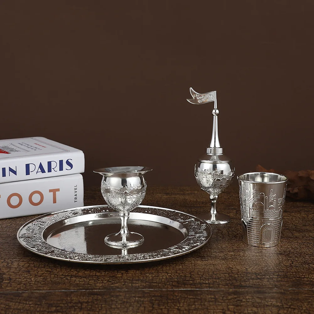 4‑Piece Retro Art Barware Kit Goblets Matching Tray for Banquet Gathering Home Ornament Present