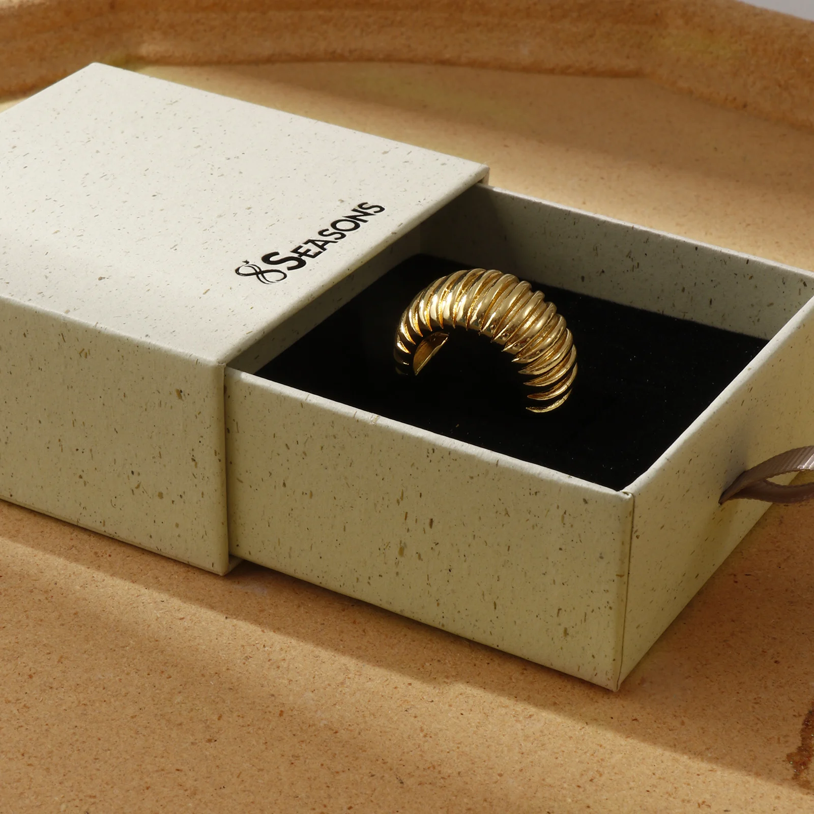 2pcs 8Seasons Paper Pull-Out Drawer Jewelry Gift Box Square Creamy-White For Ring Necklace Bracelets Earrings Gift Packing Box