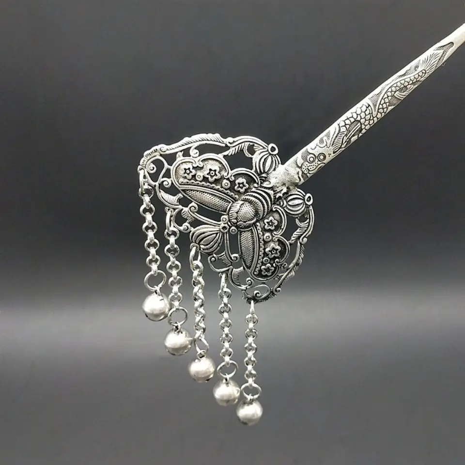 Chinese Classic Lucky Miao Silver Hair Stick Retro Butterfly Lotus Tassel Bell Hairpin Hanfu Cosplay Wedding Hair Accessories