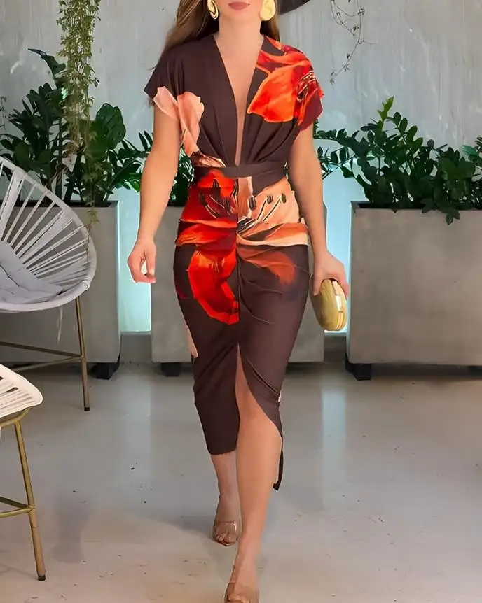 

Spring/summer 2026 Womens Dresses Floral Placement Print Deep V-Neck Front Slit Dress Ruched Slim Fit Vacation Dress