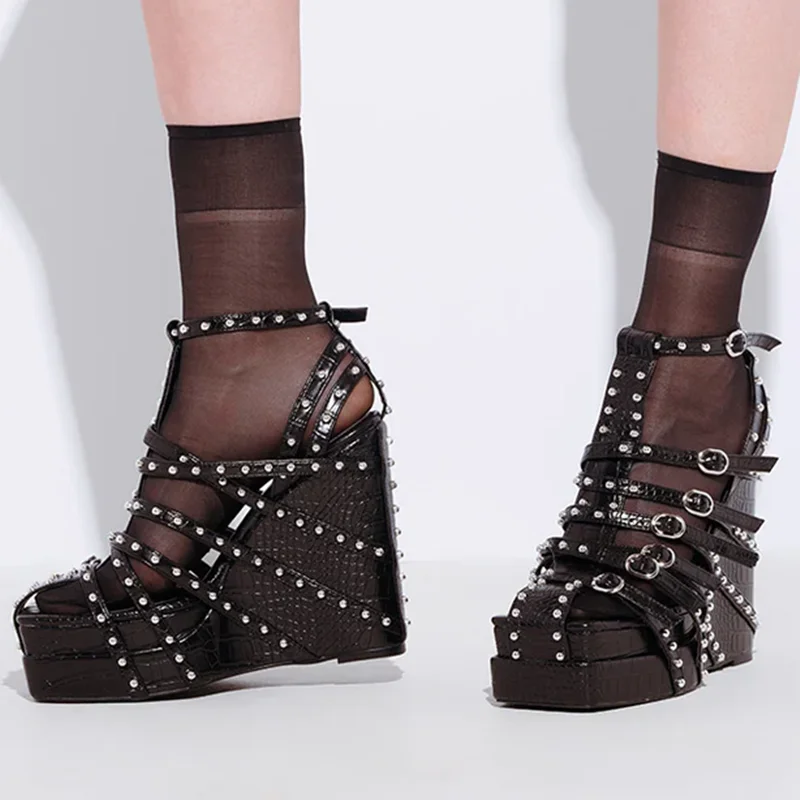Metal Rivet Platfrom Wedges Pumps Sexy Square Toe Buckle Belt Straps Accept Cuatomized New Arrivals Fashion Women Modern Shoes