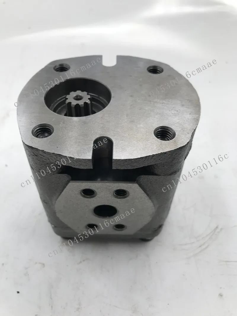 PC30-7 9t PC30-7 10t Hydraulic Gear Pump Suitable for Excavator Pilot Pump Replacement Parts