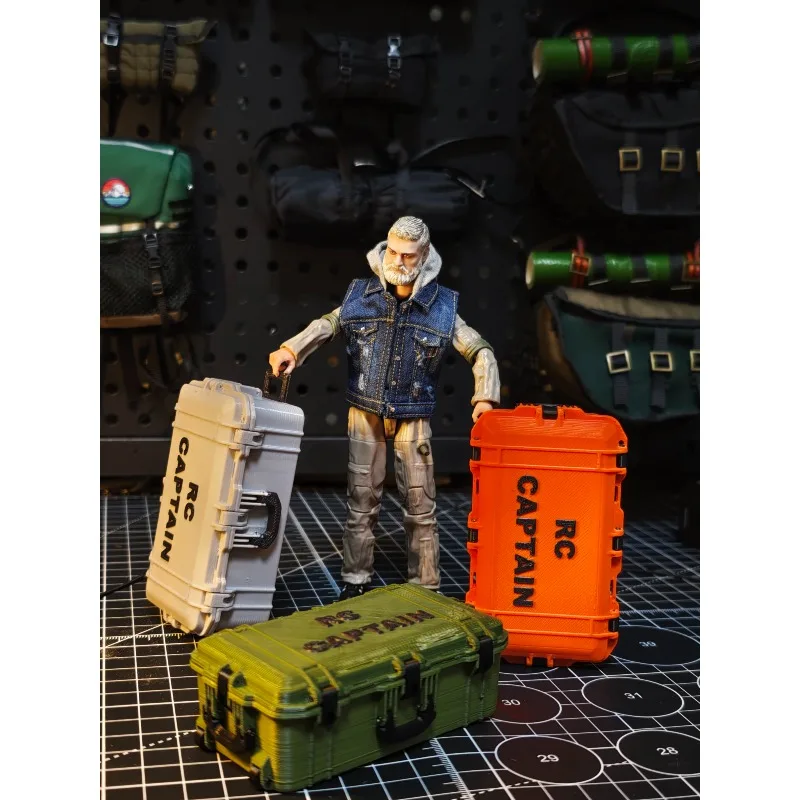 Scale Suitcase with Retractable Handle Micro Luggage for 1/7 1/8 1/10 Crossrc Rlaarlo MJX RC Crawler Decoration Accessories