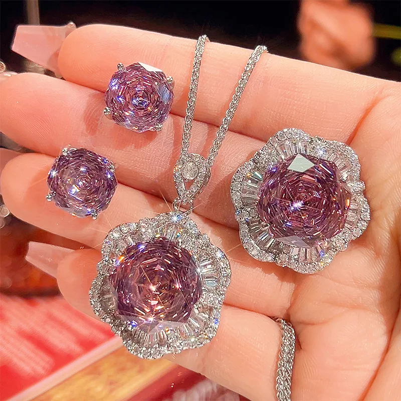 

Jewelry set with gold plating and millennium cut dry rose, elegant and light luxury style for women 16-12m