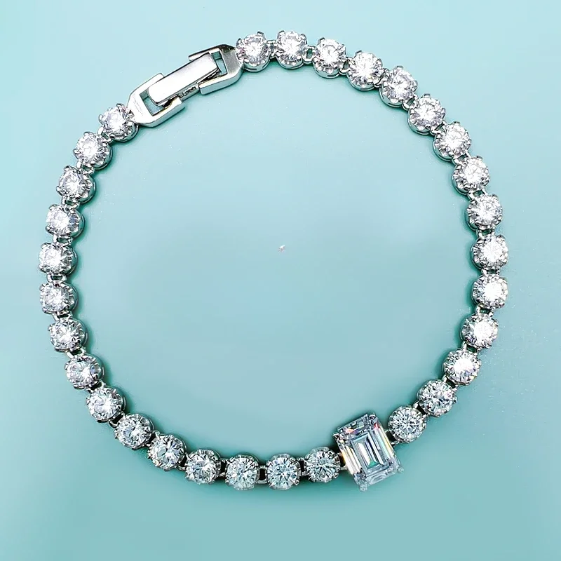 

Fashionable Luxury Versatile 925 Sterling Silver Bracelet Set with High Carbon Diamond Elegant Women's Engagement Jewelry