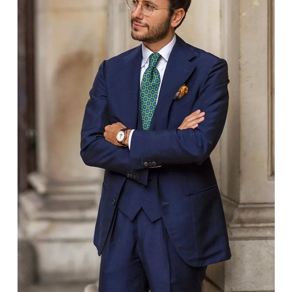 

Men's Suit Three-piece Set Single-breasted Flat Collar Casual Fashion Set Slim Body Comfortable Full Set Business Workwear Male