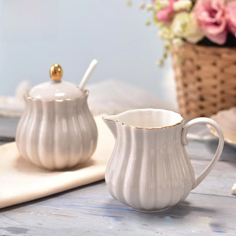 

Creative European Sle Cerc Milk Jug with Lid Cute Home Use Coffee Crer Pot Small Sugar Canister Coffee Brewing Tools