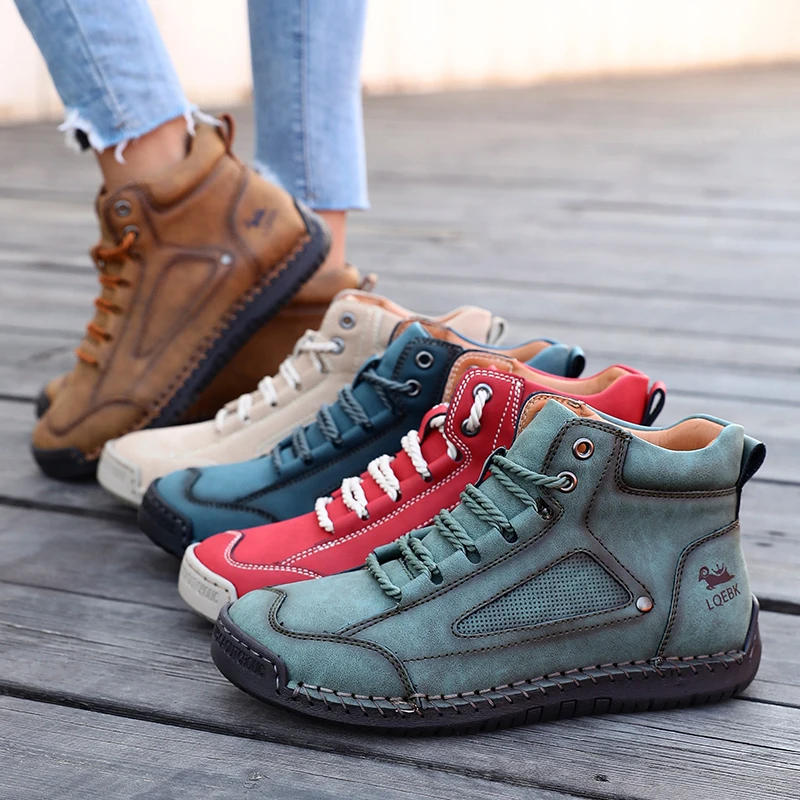 موضة المرأة عالية أعلى حذاء من الجلد 2025 جديد اليدوية أحذية رياضية من الجلد مريحة للتنفس عادية المشي حذاء مسطح رائجة البيع