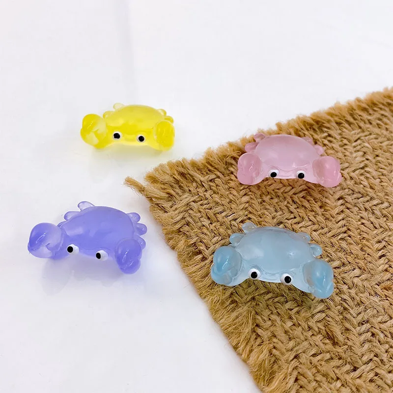 10 szt. Świecące w ciemności urocze krabiki z żywicy, dekoracje na biurko, ozdoby, rękodzieło DIY, akcesoria do spinek do włosów, breloczków, zabawki