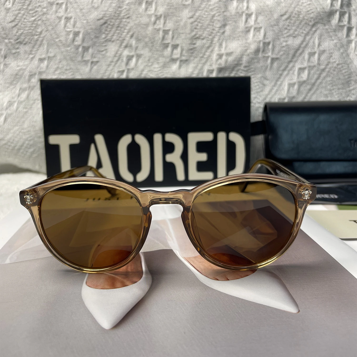 

New Japanese Handmade Acetate Frame Sunglasses with Case for Women and Men Outdoor Fashionable Polarized UV400 Sunglasses