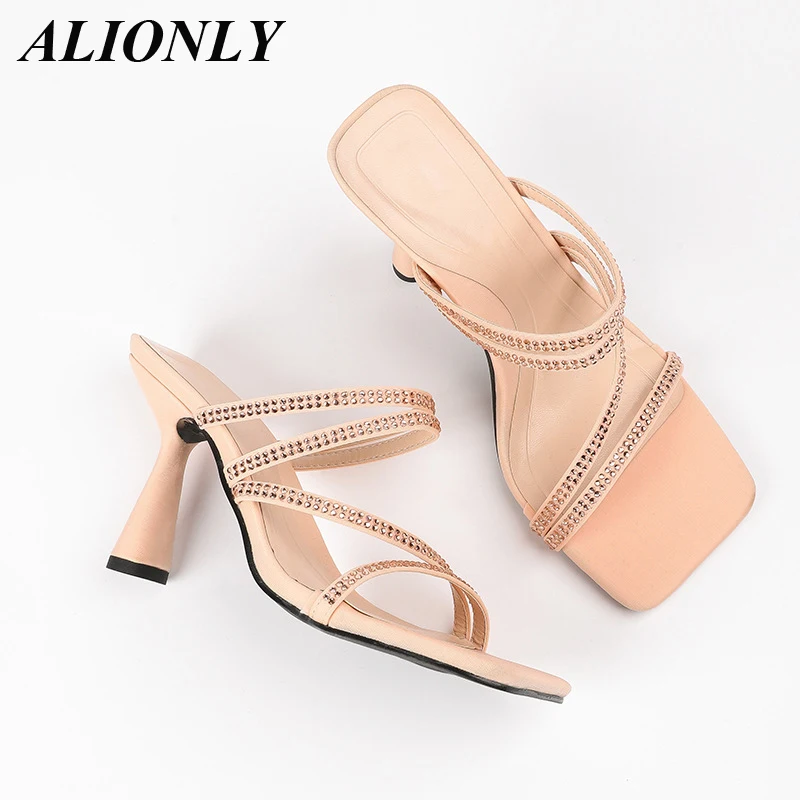 

High Heel Shoes 2023 New Style Square Head Black Rhinestone Light Decoration Small Fragrance Cool Drag High Heel French Sandals