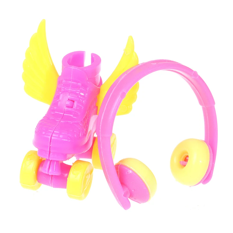 4 قطعة/المجموعة دمية مصغرة الزخرفية الأسطوانة سكيت يتوهم دمية الأحذية سماعة خوذة نموذج محاكاة صغيرة اكسسوارات الديكور #6