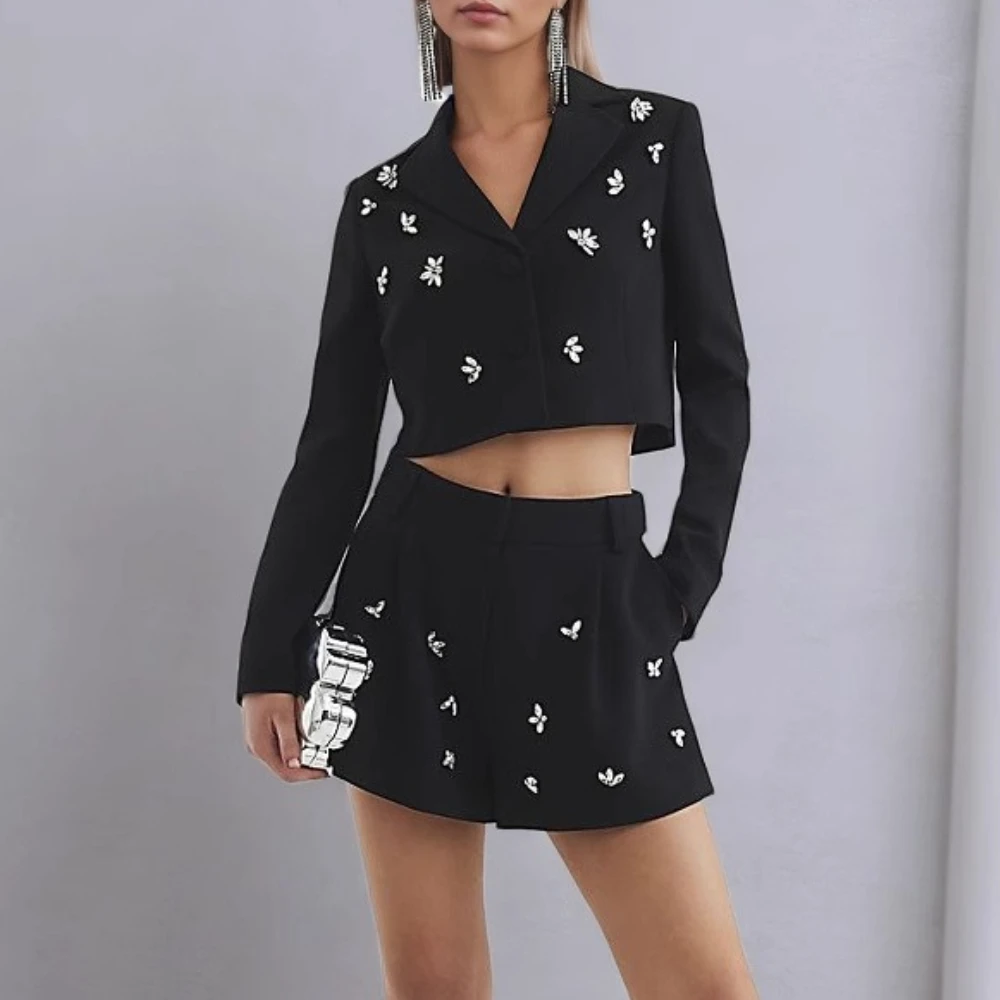 TWOTWINSTYLE, conjuntos de dos piezas con cuentas empalmadas lisas para mujer, conjunto de pantalones cortos con solapa y manga larga de retazos, parte superior con una botonadura, nuevo para mujer
