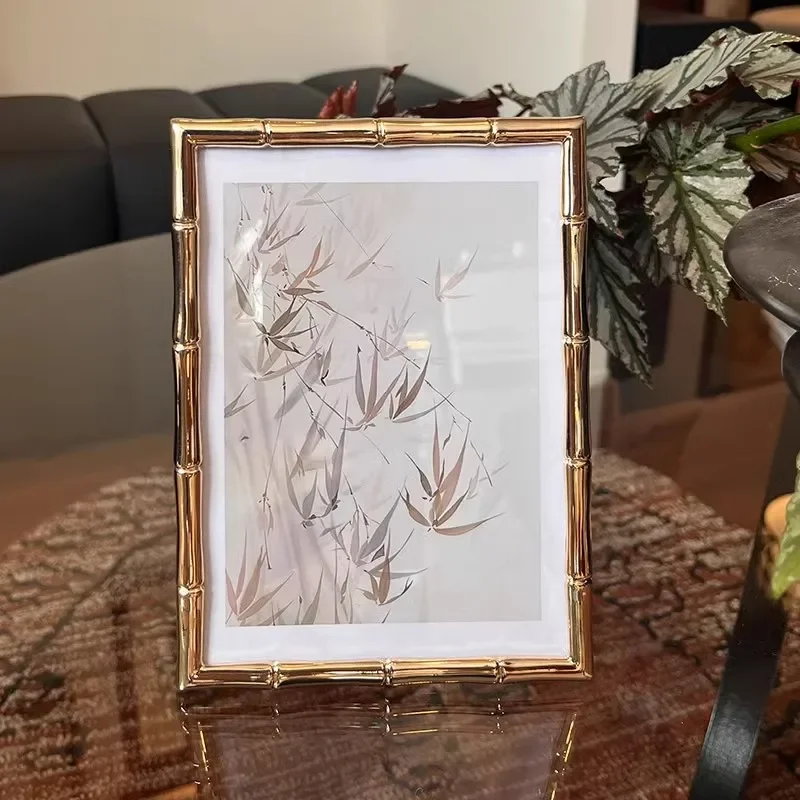 Fashion 6/7inches golden Metal Picture Frames Living room frame aesthetic decoration accessories for home desktop decor