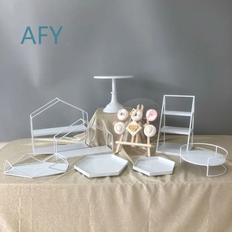 White Wrought Iron Dessert Table Ornament Display Stand Cake Tray for Home Kitchen Dining Room Decor Serving Accessories
