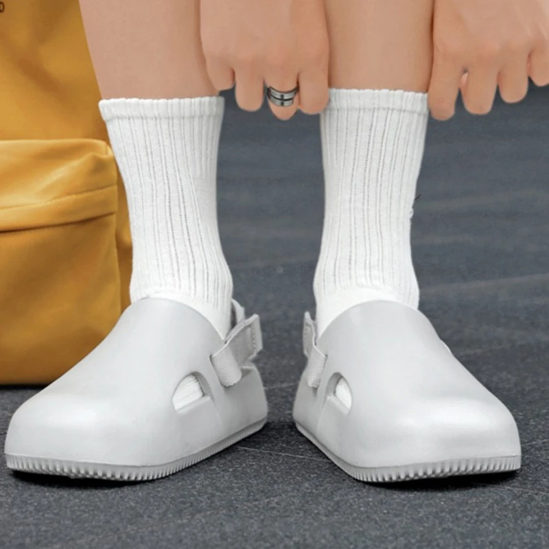 

Summer Large-size Solid Color Form-fitting Lightweight Large-size New Soft-soled EVA Silent Thick-soled Flip-flops for Couples