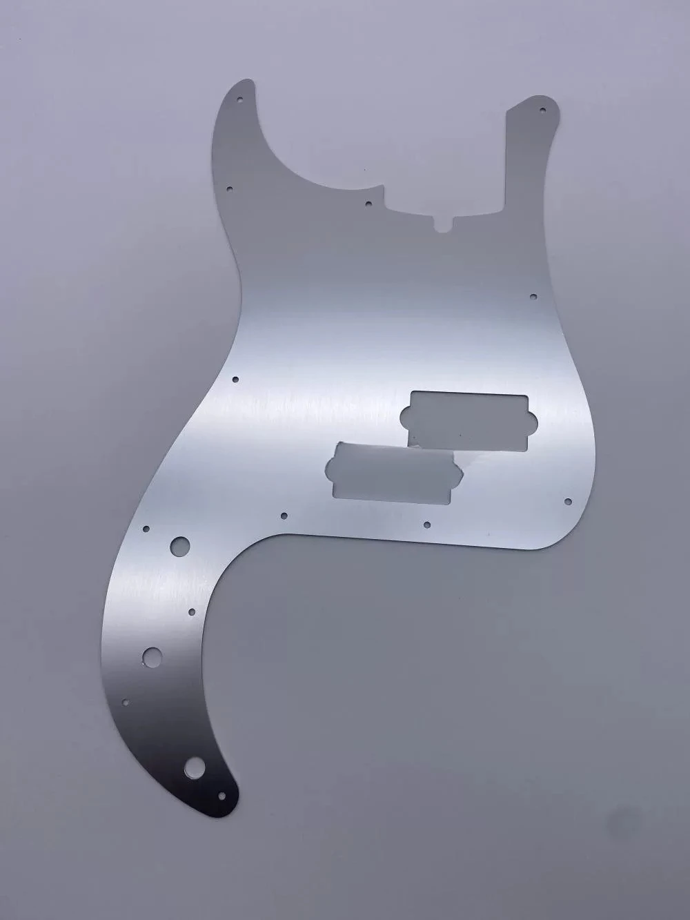 Aluminum PB-style Bass Pickguard Metal Scratch Plate for 4-String PBASS-style Electric Bass Guitar