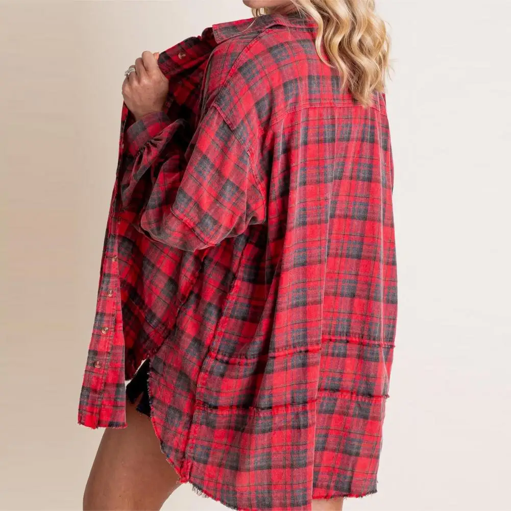 Women Checkered Shirt Lapel Long Sleeve Shirt Tops Single Breasted Distressed Tassel Edge Oversized Fit Blouse With Flap Pockets