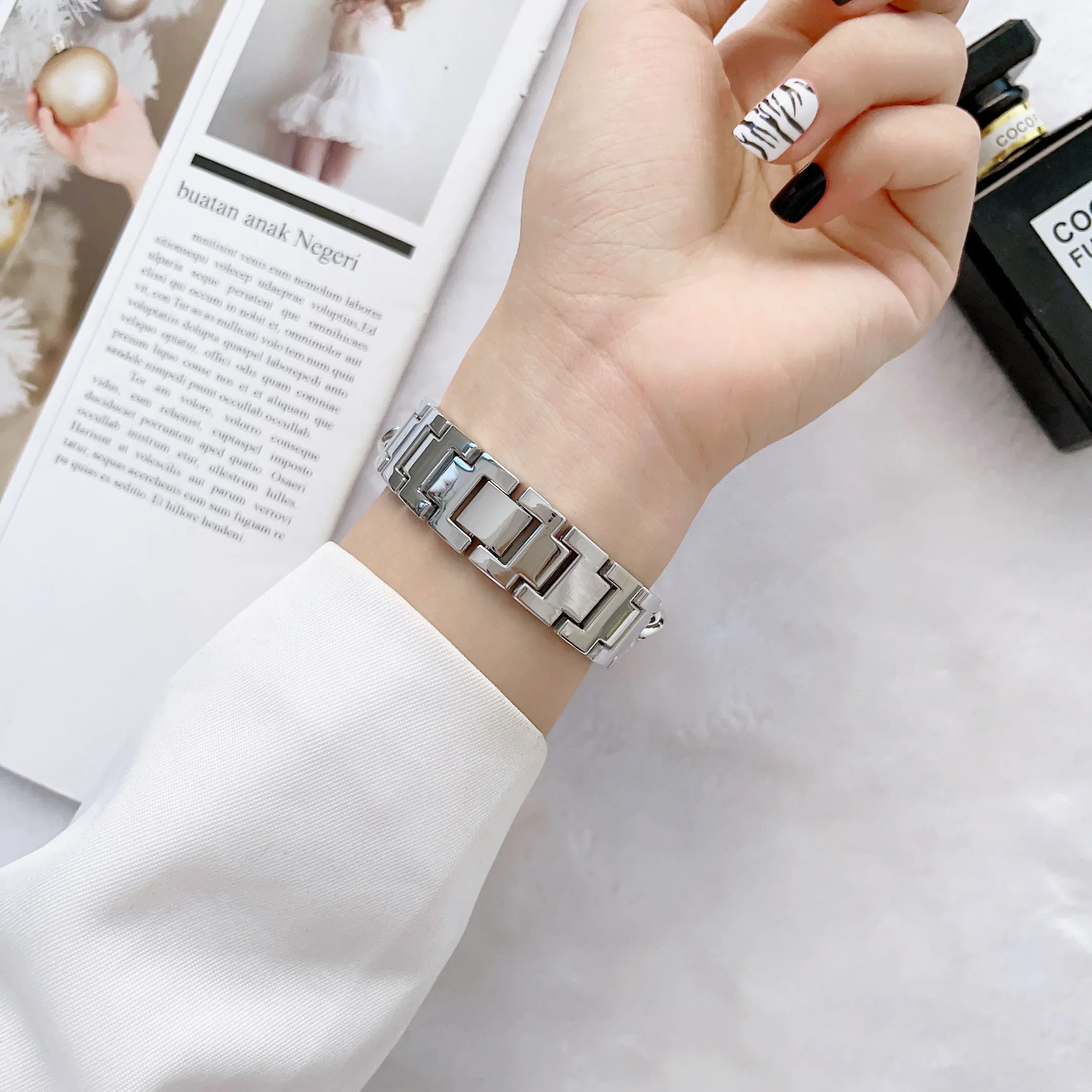 Metal Bracelet Strap For Xiaomi Mi Band 8 7 6 5 Stainless Steel Miband 7 6 5 Replacement Wristband For Xiaomi Mi band 4 3 Belt