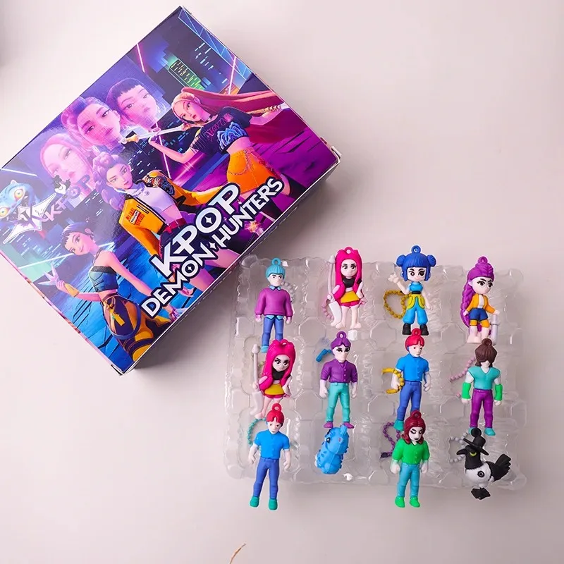 Willekeurig ​ 12 stks KPOP Demon Hunters Blind Box, Poke Poke Lucky Game voor Kinderen, PVC Anime Figuur Collectibles voor Party Geschenken ​