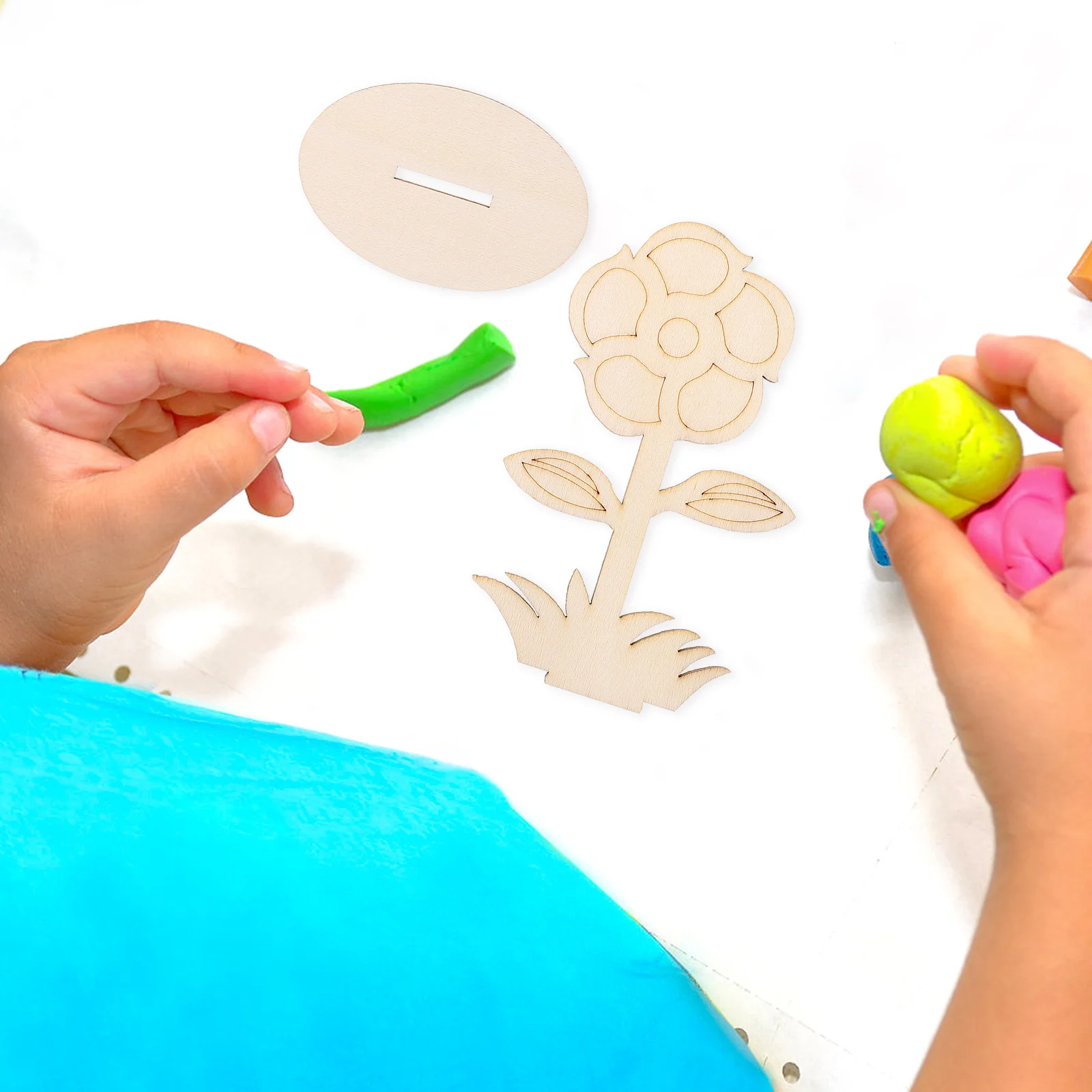 

12Pcs Unfinished Wooden Flower Cutouts Flower Decor DIY Painting Drawing Wood Crafts for Table Sign Wedding Ornaments