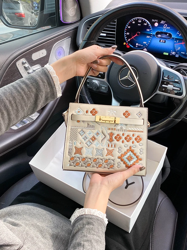 borsa-a-tracolla-ricamata-mack-jharles-borsa-versatile-da-donna-per-pendolari-stile-casual-semplice-con-tracolla-staccabile-in-pelle-pu